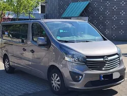 Grau Gebraucht 2019 Opel Vivaro Van | 20.350 €