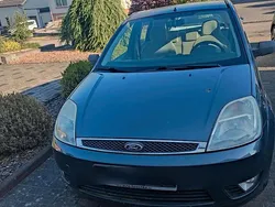 Grau Gebraucht 2003 Ford Fiesta Kleinwagen | 600 € (Guter Preis)