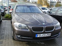 Braun metallic Gebraucht 2010 BMW 520 Kombi | 26.900 €