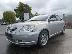 Silber Gebraucht 2003 Toyota Avensis Sol Kleinwagen | 1.999 € (Guter Preis)