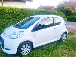 Weiß Gebraucht 2010 Citroën C1 Kleinwagen | 1.700 € (Fairer Preis)