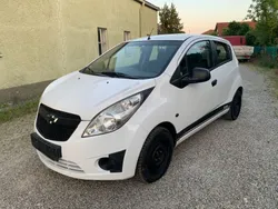 Weiß Gebraucht 2010 Chevrolet Spark Kleinwagen | 1.890 € (Guter Preis)