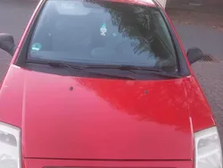 Rot Gebraucht 2005 Citroën C2 Kleinwagen | 550 €