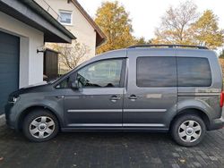 Grau Gebraucht 2017 VW Caddy Trendline Van / Kleinbus | 10.500 € (Guter Preis)