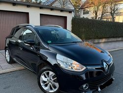 Schwarz Gebraucht 2016 Renault Clio GrandTour LIMITED Kombi | 6.500 € (Etwas zu teuer)