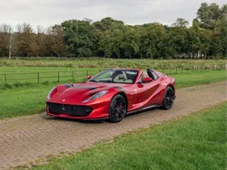 Rot Gebraucht 2020 Ferrari 812 Cabrio | 449.500 € (Teuer)