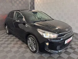 Schwarz Gebraucht 2017 Kia Rio Platinum Limousine | 14.480 € (Etwas zu teuer)