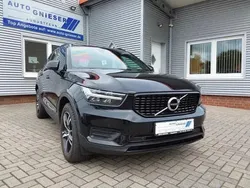 Schwarz metallic Gebraucht 2022 Volvo XC40 R-Design SUV | 38.900 € (Etwas zu teuer)