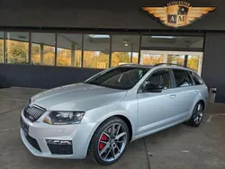Brilliantsilber metallic (metallic) Gebraucht 2015 Skoda Octavia RS Kombi | 11.000 € (Fairer Preis)
