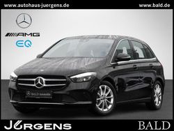 Metalliclack kosmosschwarz Gebraucht 2022 Mercedes B200 Progressive Van / Kleinbus | 25.550 € (Fairer Preis)