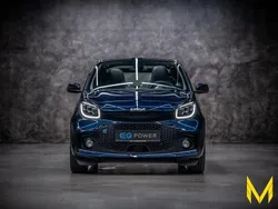 (sapphire blue metallic (blau)) Gebraucht 2024 Smart ForTwo Electric Drive Passion Exclusive Coupé | 16.444 € (Fairer Preis)