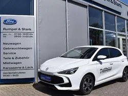Doverwhite Gebraucht 2025 MG MG3 Luxury Kleinwagen | 19.990 € (Fairer Preis)