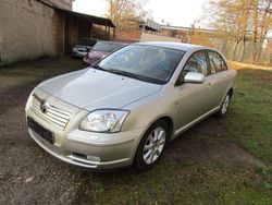 Silber Gebraucht 2004 Toyota Avensis Limousine | 2.990 € (Fairer Preis)