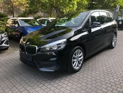 Schwarz Gebraucht 2019 BMW 220 Gran Tourer Sport Line Van / Kleinbus | 19.900 € (Fairer Preis)