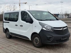 Weiß Gebraucht 2016 Opel Vivaro Van | 9.999 € (Fairer Preis)