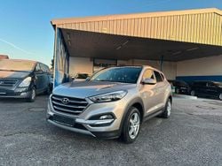 Silber Gebraucht 2017 Hyundai Tucson Trend SUV | 15.480 €