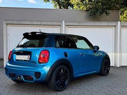 Blau Gebraucht 2016 Mini Cooper SD Kleinwagen | 18.499 €