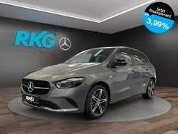 Grau Gebraucht 2025 Mercedes B250e Progressive Van / Kleinbus | 45.720 €