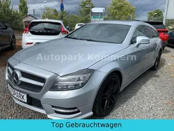 Silber Gebraucht 2013 Mercedes CLS350 AMG Limousine | 15.999 €