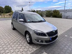 Silber Gebraucht 2015 Skoda Roomster Ambition Kombi | 6.999 € (Fairer Preis)