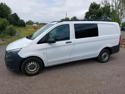 Weiß Gebraucht 2015 Mercedes Vito Van / Kleinbus | 18.000 €