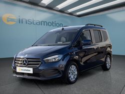 Blau Gebraucht 2024 Mercedes T180 Van / Kleinbus | 33.299 € (Teuer)