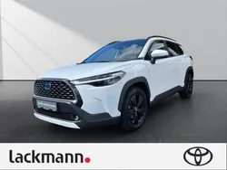 Weiss Gebraucht 2023 Toyota Corolla Cross Premium SUV | 32.990 € (Fairer Preis)