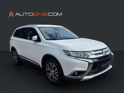 Weiß Gebraucht 2018 Mitsubishi Outlander Plus SUV | 12.888 € (Guter Preis)
