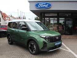 Bursting green metallic Neu 2025 Ford Tourneo Courier Active Van / Kleinbus | 30.990 € (Etwas zu teuer)