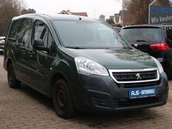 Grün Gebraucht 2016 Peugeot Partner Comfort plus Van / Kleinbus | 7.900 € (Etwas zu teuer)