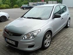 Grau Gebraucht 2009 Hyundai i30 Classic Limousine | 1.800 € (Guter Preis)