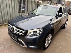 Grau Gebraucht 2015 Mercedes GLC250 AMG line SUV | 20.950 € (Fairer Preis)