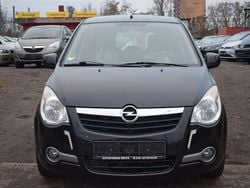 Schwarz Gebraucht 2011 Opel Agila Edition Kleinwagen | 6.999 € (Fairer Preis)
