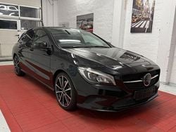 Schwarz Gebraucht 2017 Mercedes CLA250 Shooting Brake Night Kombi | 19.500 € (Fairer Preis)