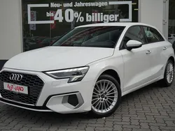 Weiß Gebraucht 2022 Audi A3 Advanced Limousine | 24.950 € (Fairer Preis)