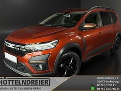 Terracottabraun metallic Gebraucht 2023 Dacia Jogger Extreme Van / Kleinbus | 22.480 € (Fairer Preis)