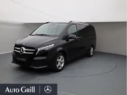 Obsidianschwarz metallic Gebraucht 2023 Mercedes V250 Van / Kleinbus | 55.970 € (Guter Preis)
