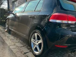 Schwarz Gebraucht 2009 VW Golf VI Limousine | 5.100 € (Fairer Preis)