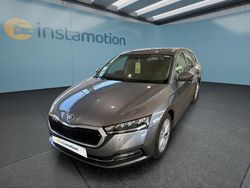 Grau Gebraucht 2022 Skoda Octavia Kombi | 27.249 € (Teuer)
