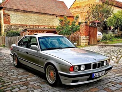 Silber Gebraucht 1990 BMW 535 Limousine | 8.888 €