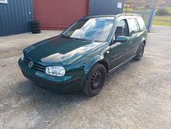 Grün Gebraucht 2003 VW Golf IV Comfortline Kombi | 1.400 € (Guter Preis)