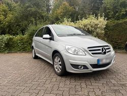 Silber Gebraucht 2008 Mercedes B150 Van / Kleinbus | 2.399 € (Guter Preis)