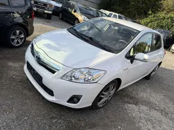 Weiß Gebraucht 2011 Toyota Auris Hybrid Life Limousine | 4.999 € (Superpreis)