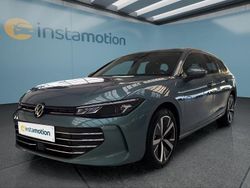Grün Gebraucht 2025 VW Passat Kombi | 39.199 € (Guter Preis)