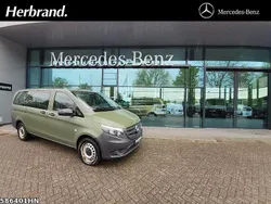 Granitgrün Gebraucht 2018 Mercedes Vito Van / Kleinbus | 31.999 €