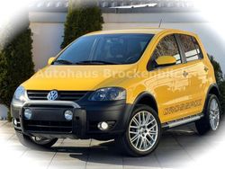 Gelb Gebraucht 2007 VW Fox Kleinwagen | 5.990 €