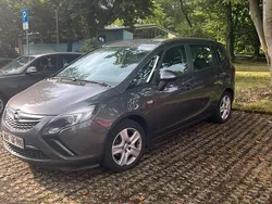 Grau Gebraucht 2012 Opel Zafira Tourer Van / Kleinbus | 3.800 € (Fairer Preis)