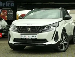 Perlmutt weiß Gebraucht 2022 Peugeot 3008 GT SUV | 33.980 € (Etwas zu teuer)