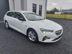Jade weiss/arktis weiss Gebraucht 2023 Opel Insignia Business Kombi | 14.450 € (Fairer Preis)