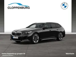 Schwarz Gebraucht 2024 BMW 520 M Sport Kombi | 51.225 € (Superpreis)